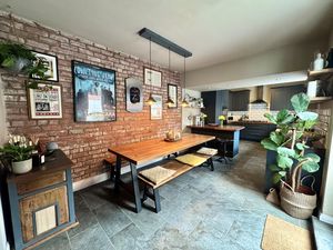 Photo 8- click for photo gallery